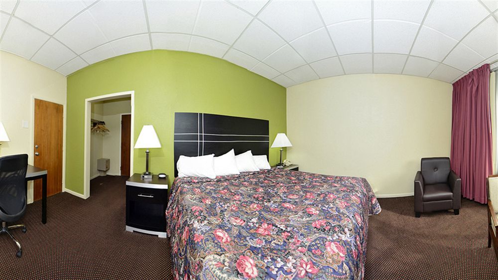 Days Inn Oil City Conference Center 外观 照片